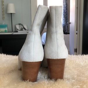 Joe's Jeans Shoes - Suede Joe’s Boots white sz 7 Joe's Jeans Shoes - Suede Joe’s Boots white sz 7
